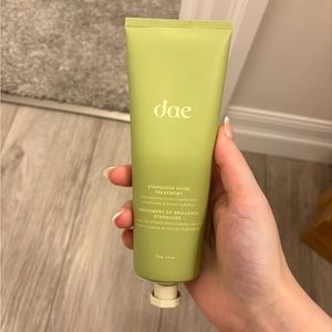 Dae shine gloss treatment